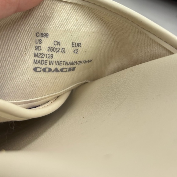 EUC Coach Rainbow Slides - Picture 8 of 15